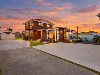 AN EXCITING 1,480M2 COMBINED OPPORTUNITY