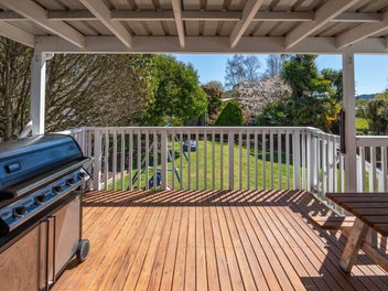 Spacious, Sunny & So Much More!