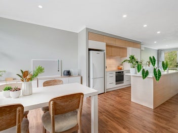 Easy-Care Living in the Heart of Stanmore Bay