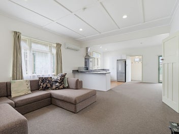 Family comfort, central locale and classic charm