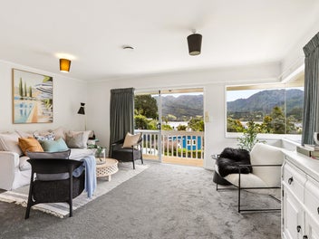 Refreshed Comfort & Coastal Freedom