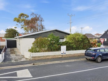 Easy Living on a Low-Maintenance Property