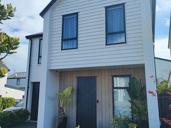 Image 1 of 11
