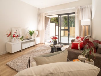 Brand-New Khandallah Living