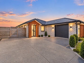 Outstanding Opportunity on Oriel