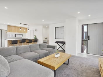Outstanding Opportunity on Oriel