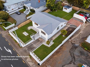 Dual Driveway Access in Three Kings
