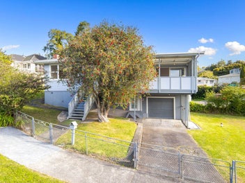 Vendor's Downsizing – Must Sell!
