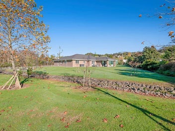 Modern Family Living with Lifestyle Space