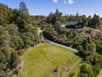 Contemporary living, country soul