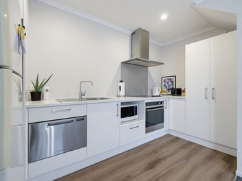 Two-Level City Living with Extra Flex