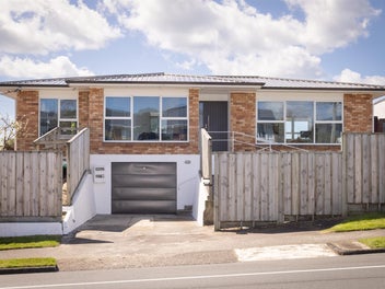 REWIRED. NEW ROOF. DOUBLE GLAZED. AND MORE……
