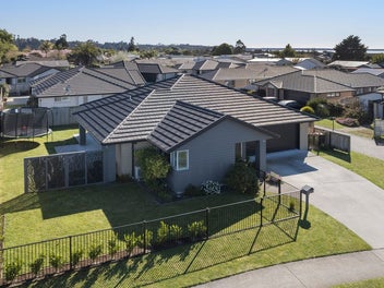 Near New 4- Bedroom Home