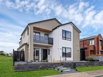 Luxury Versatile Living in the Heart of Park Green