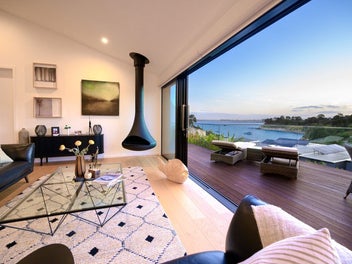 Kaiteriteri Coastal Living with Sea Views