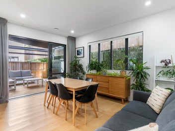 Vendors Want Sold - Zoned for Westlake Girls!