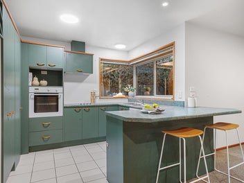 Expansive Brookhaven Family Home!