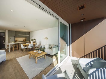 One Bedroom With Parking in Central City
