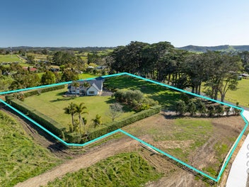 Elevated Taupaki Lifestyle - Land, Views & Space