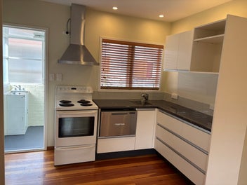 Single Level Brick Beauty in Browns Bay