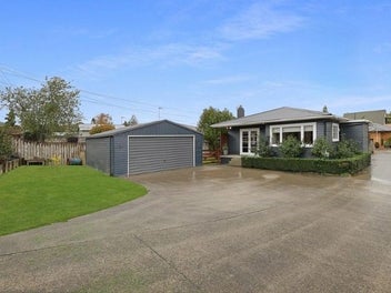 Image 1 of 5