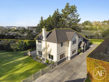 TREASURE IN TOTARA PARK = UNPARALLELED LUXURY
