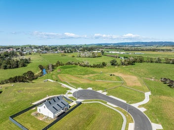 A Quiet Corner of Waipu Village