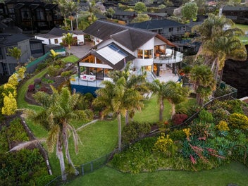 Rare panoramic views, private backyard retreat