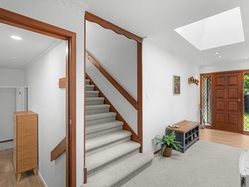 Big Family Living - Unique Opportunity!