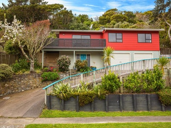 93 Leeward Drive