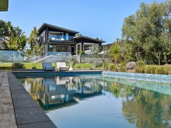 A Truly Extraordinary Waterfront Opportunity
