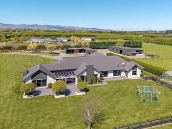 Perfection on 3.8 Hectares in Prebbleton