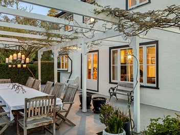 Colonial farmhouse on country estate