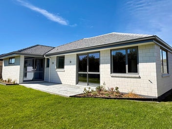The Perfect Over-55 Lifestyle Awaits