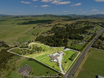 BIG LAND BIG HOME BIG LIFESTYLE OPPORTUNITY!