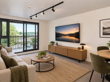 Top Level 6 Apartment Panoramic City Views