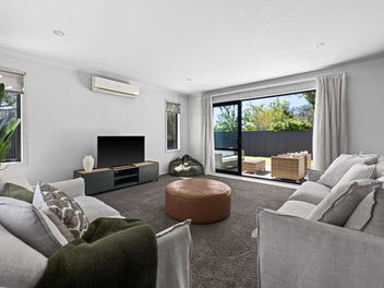 Modern Double Glazed Living - Greenmeadows