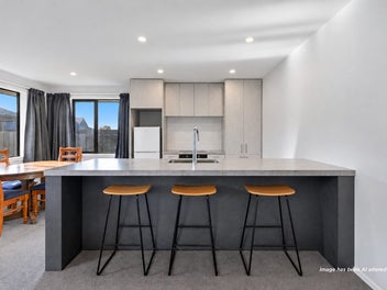 Modern, Easy Living