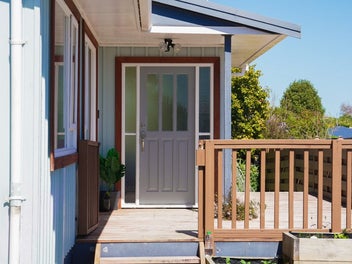 4 BEDS. 2 BATHS. SERIOUS VALUE?