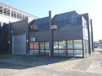 Image 1 of 8