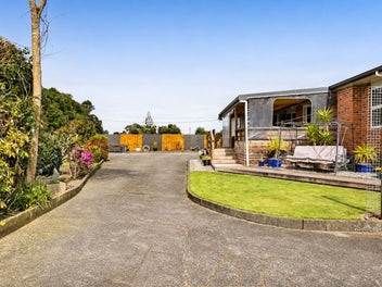 Your Own Slice of Kiwi Heaven Awaits!
