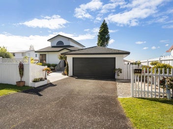 Peaceful Living by the Reserve