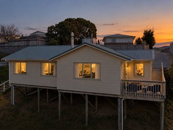 Modern Living with a Parkside Outlook