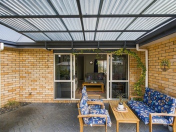 Easy-Care Chartwell Gem