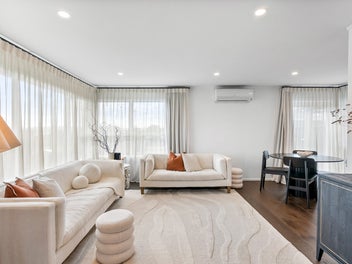 A Corner of Mangere Bridge to Call Home