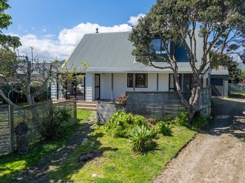 COASTAL CHARM & ENDLESS POTENTIAL