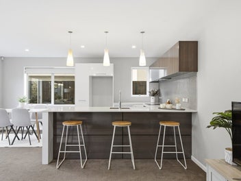 Refined St Albans Living - Space, Style & Privacy