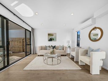 Walk to School - Standalone, 4 Beds & 4 Ensuites