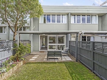 A Smart Start Near Cornwall Park