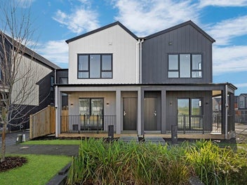 Modern Family Living in the Heart of Karaka